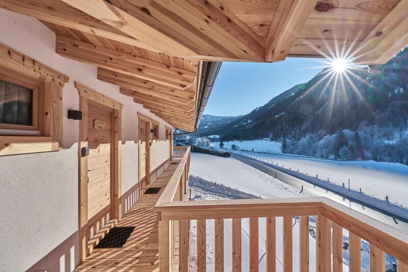 Naturparkresort Xeis Natur Apartments Johnsbach Exterior photo